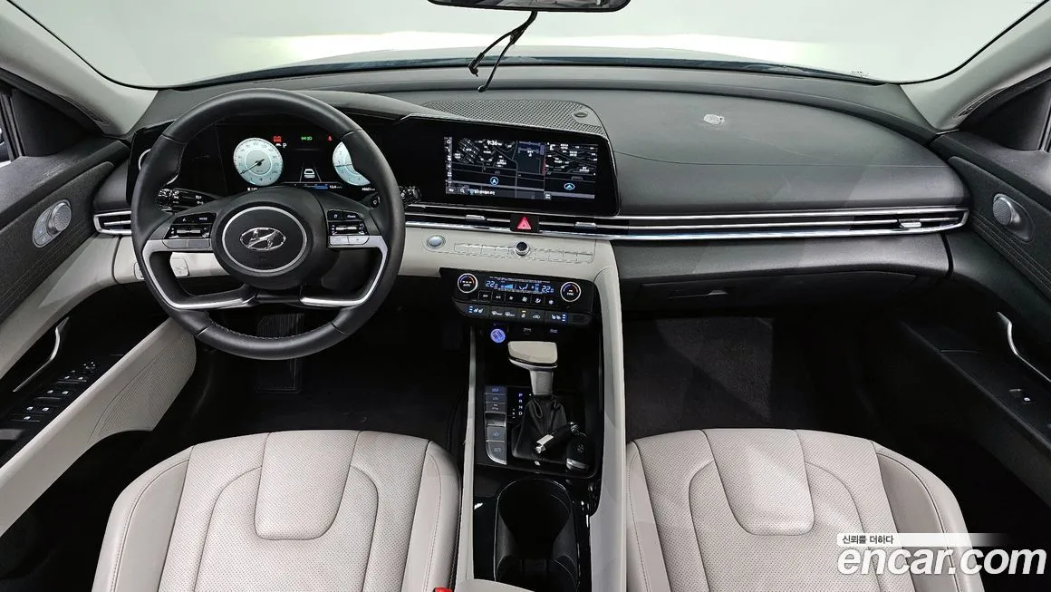 Hyundai AVANTE — фото 4