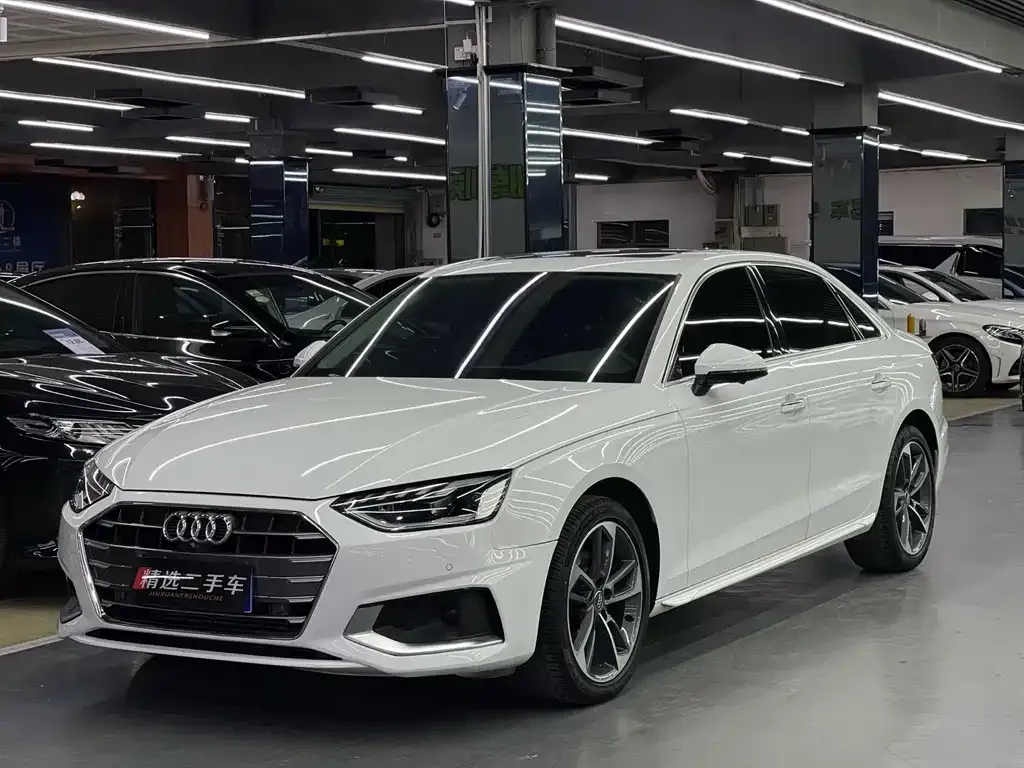 Audi A4L 2021 из CN, фото 1