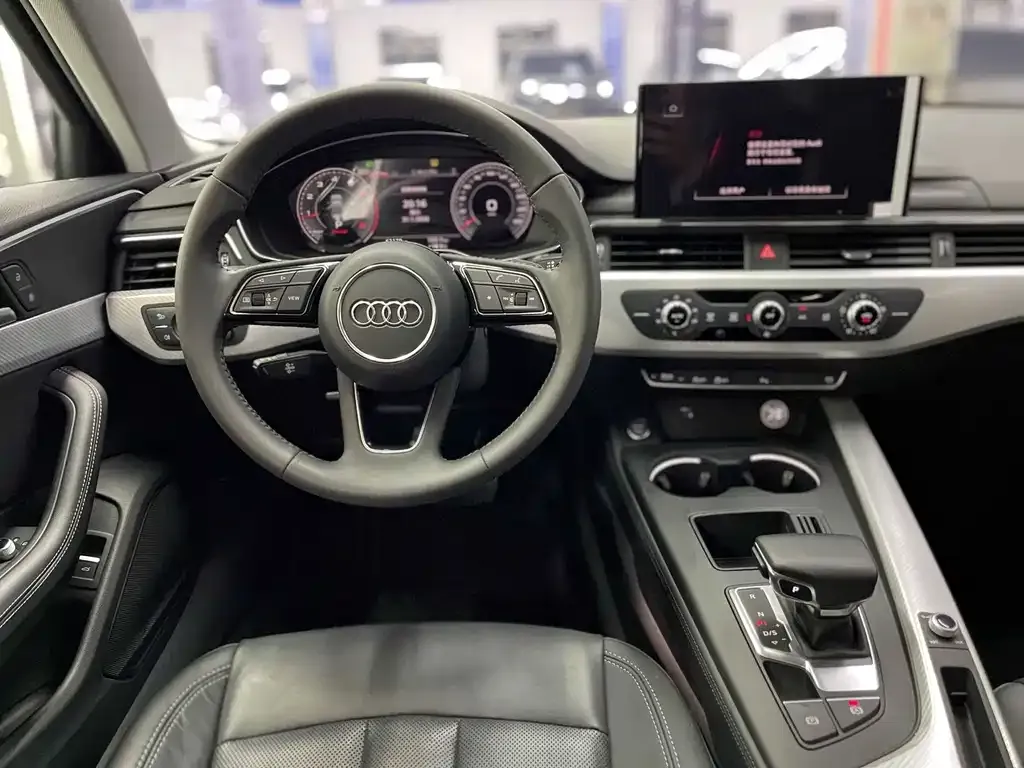 Audi A4L 2021 из CN, фото 7