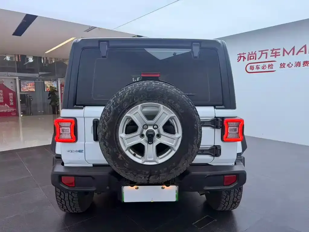 Jeep Wrangler PHEV 2021 из CN, фото 10