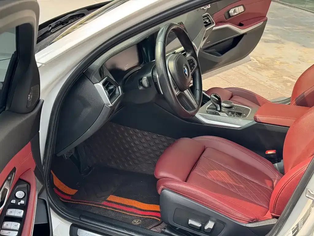 BMW 3 Series 2022 из CN, фото 8