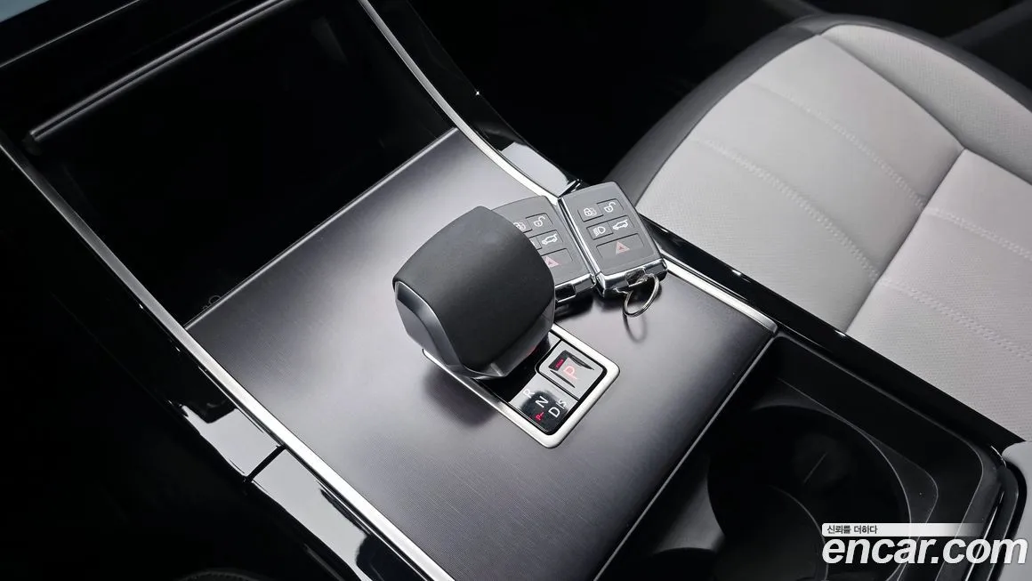 Land Rover Range Rover Evoque 2026 из KR, фото 4