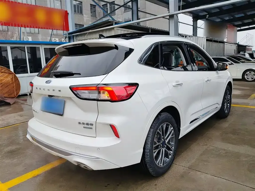 Ford Escape 2022 из CN, фото 5