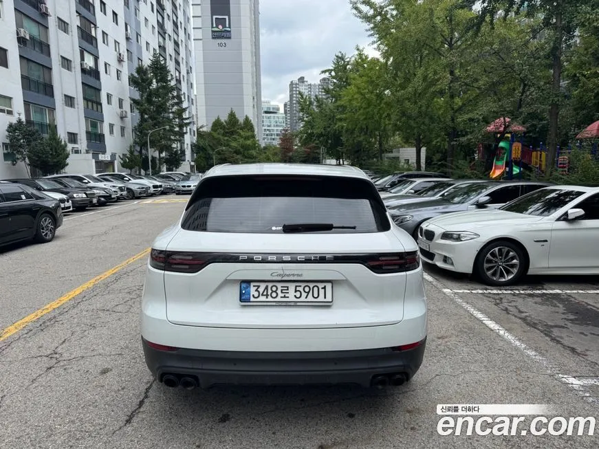 Porsche Cayenne 2022 из KR, фото 2