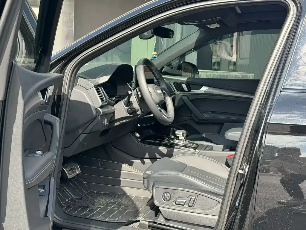 Audi Q5L 2025 из CN, фото 9