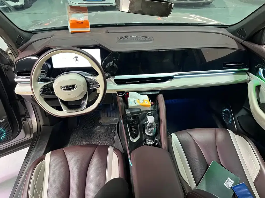 Geely Xingyue L 2022 из CN, фото 4