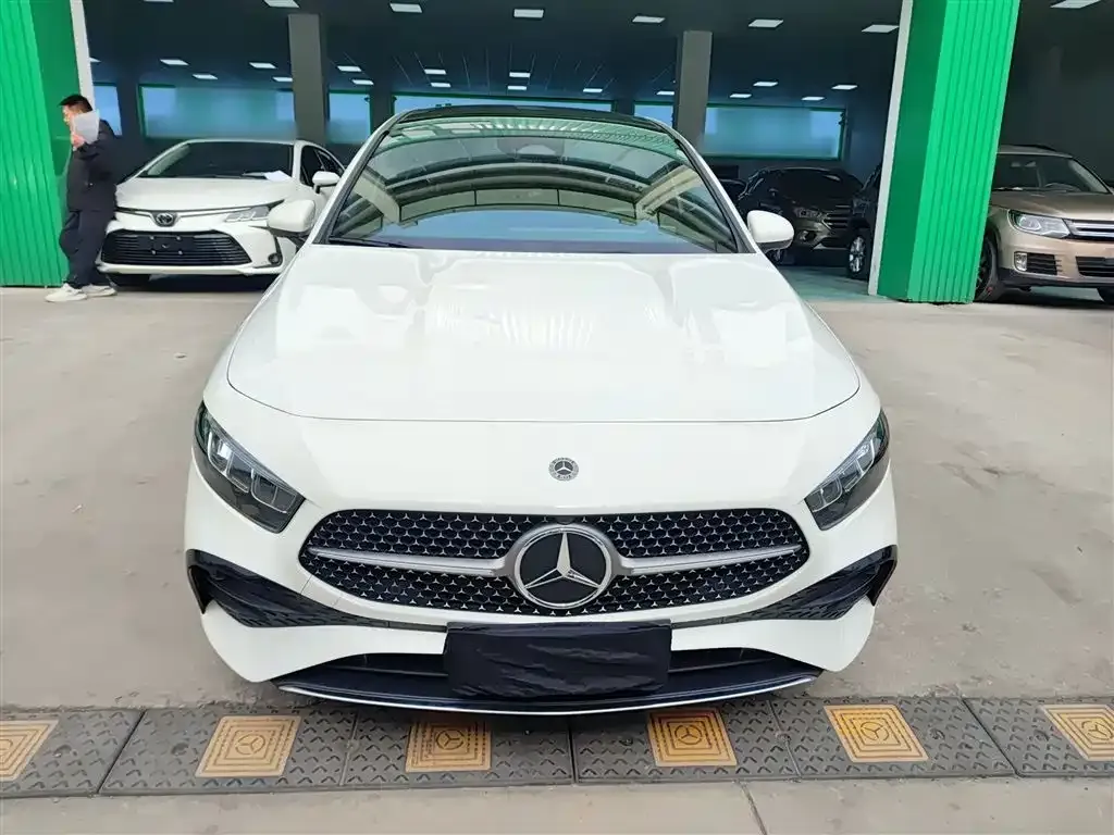 Mercedes-Benz A-Class 2023 из CN, фото 10