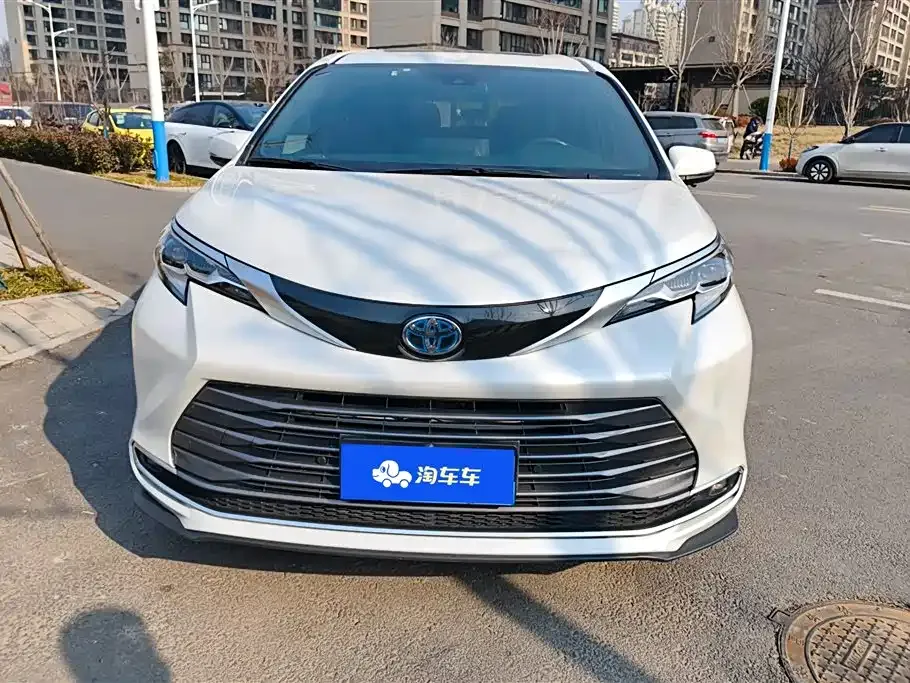 Toyota Sienna 2022 из CN, фото 10