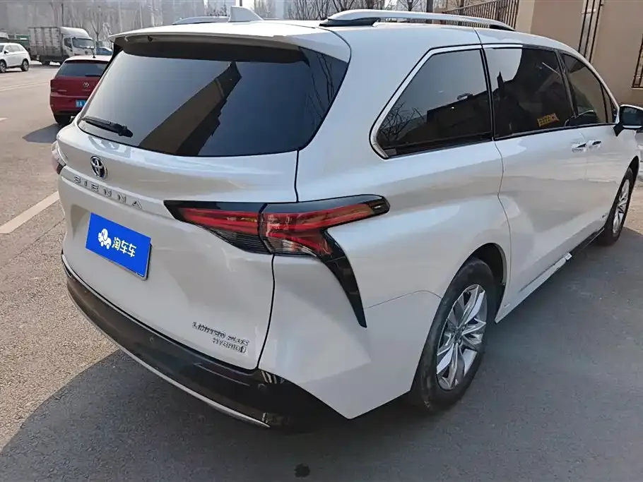 Toyota Sienna 2022 из CN, фото 5