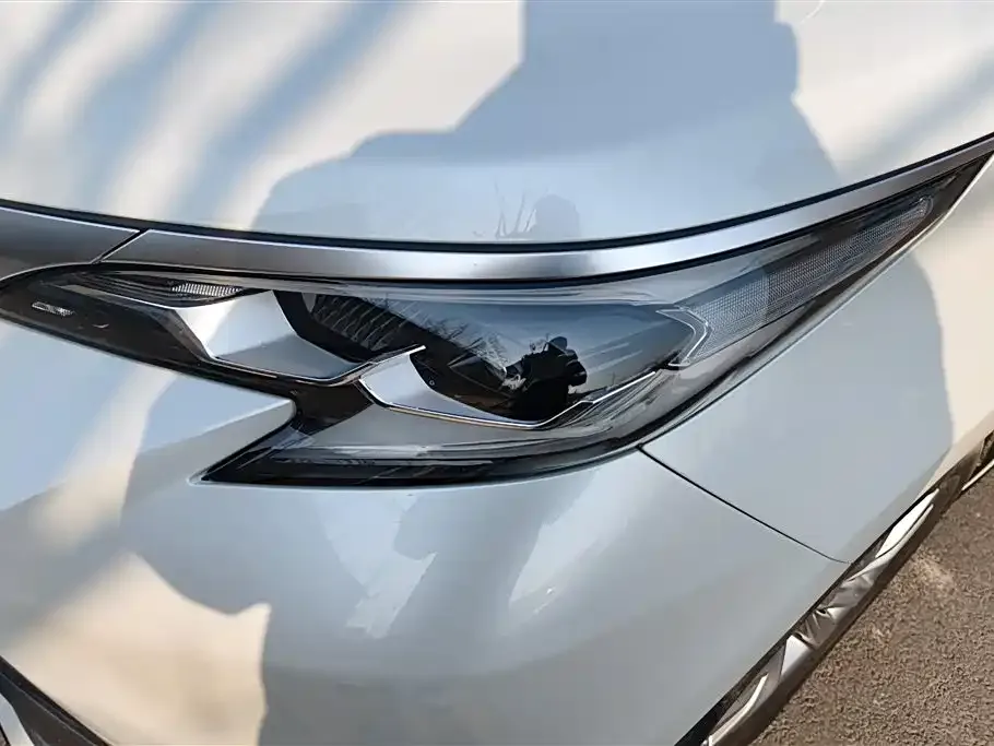 Toyota Sienna 2022 из CN, фото 2