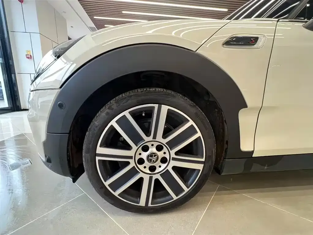 MINI Clubman — фото 8