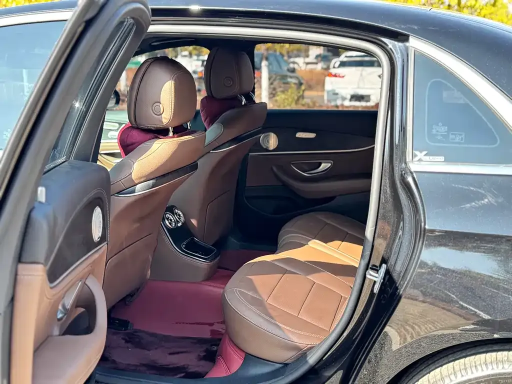 Mercedes-Benz E-Class 2023 из CN, фото 7