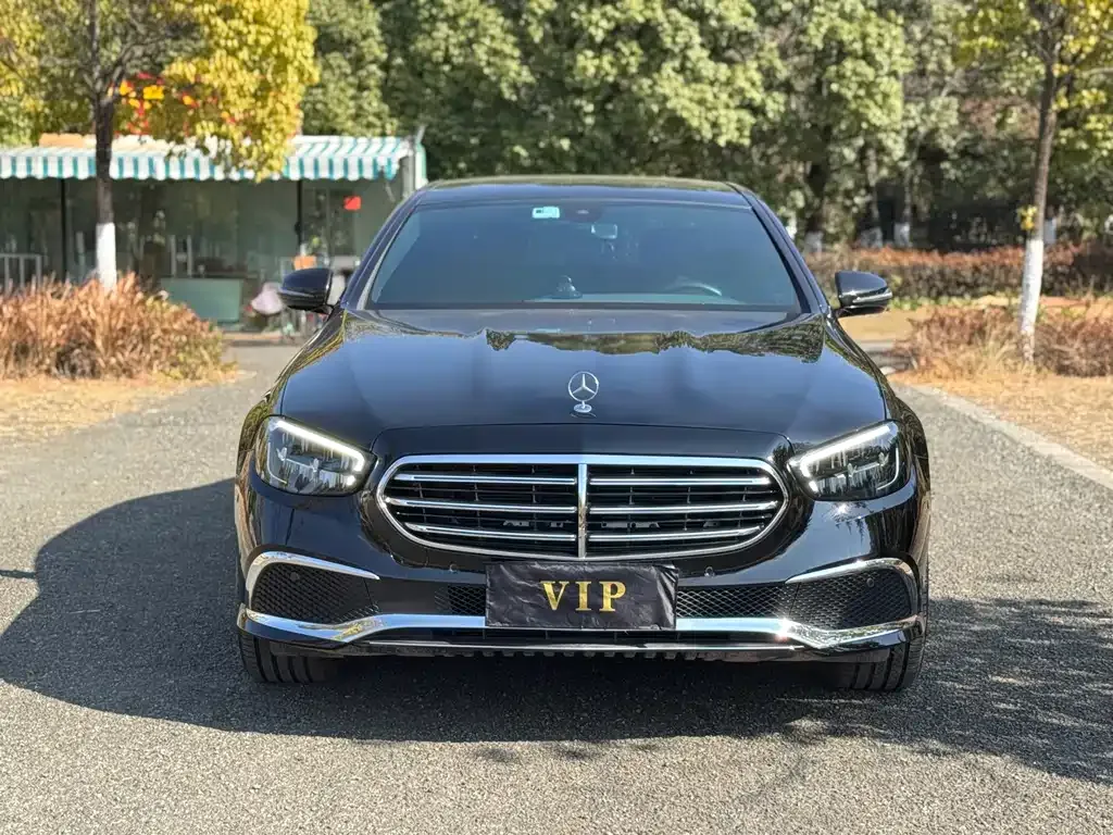 Mercedes-Benz E-Class 2023 из CN, фото 8