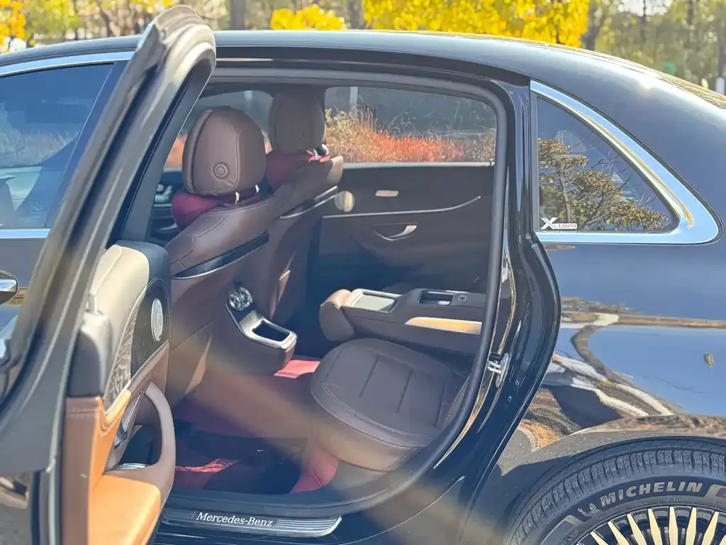 Mercedes-Benz E-Class 2023 из CN, фото 2
