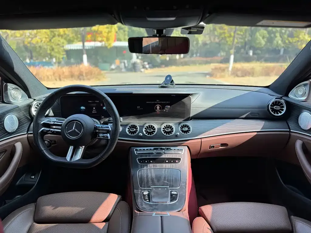Mercedes-Benz E-Class 2023 из CN, фото 3