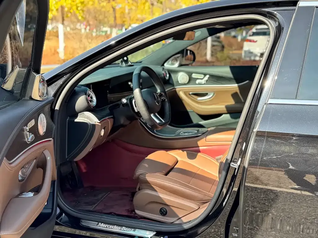 Mercedes-Benz E-Class 2023 из CN, фото 10