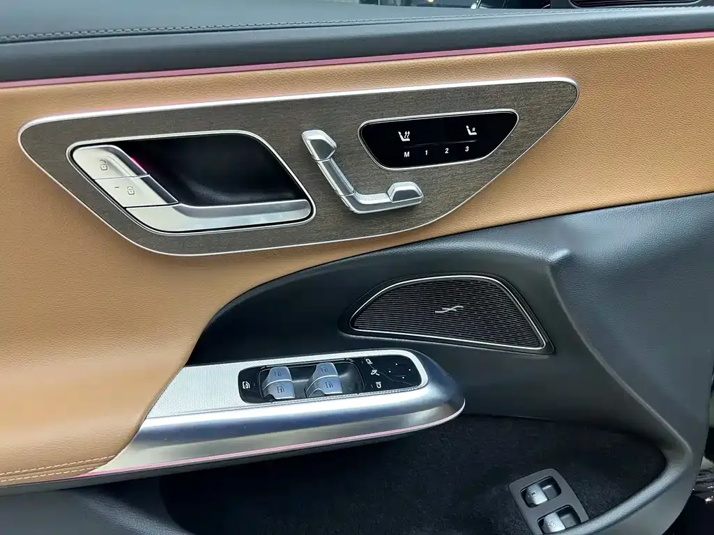 Mercedes-Benz E-Class New Energy 2024 из CN, фото 2