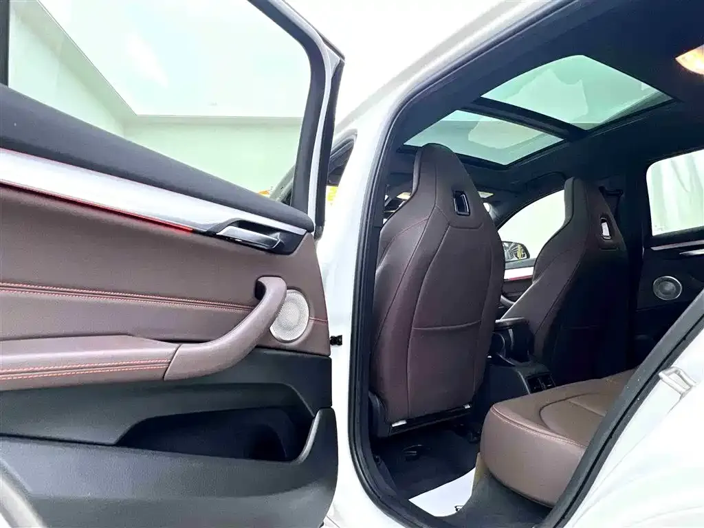 BMW X2 2022 из CN, фото 3