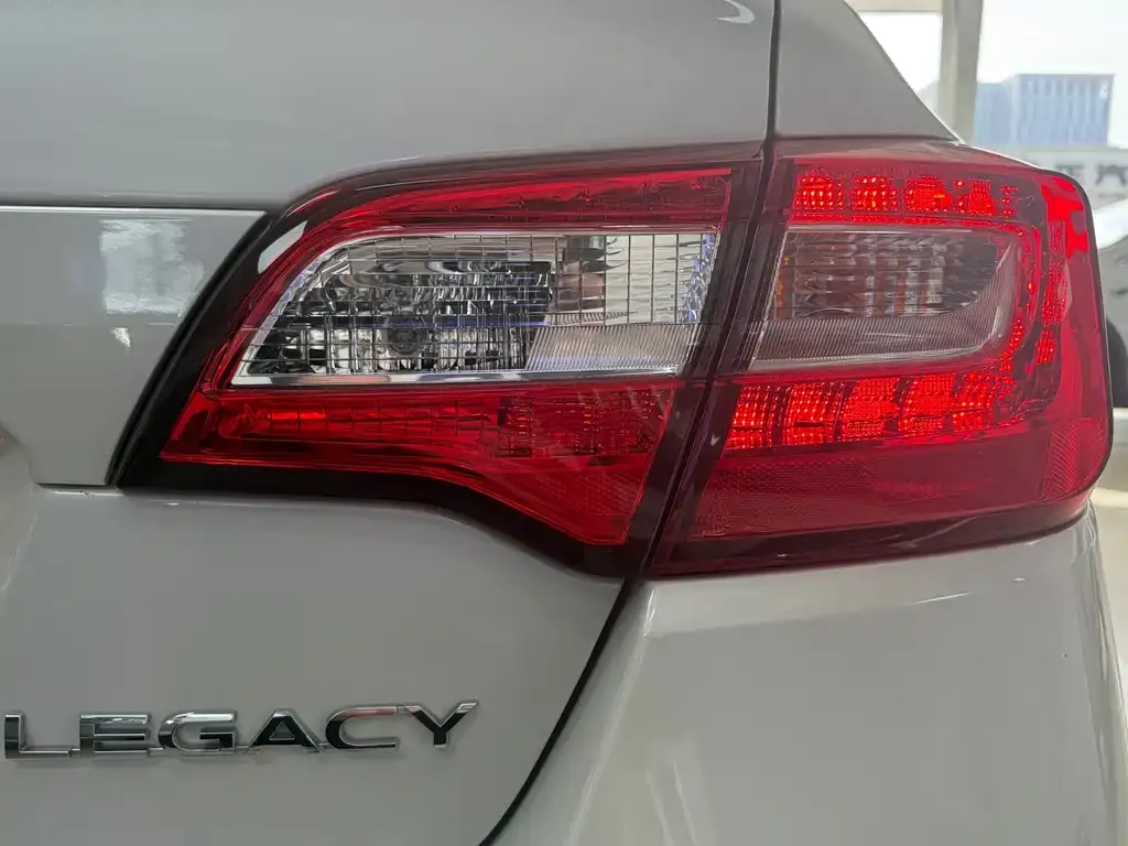 Subaru Legacy 2021 из CN, фото 7