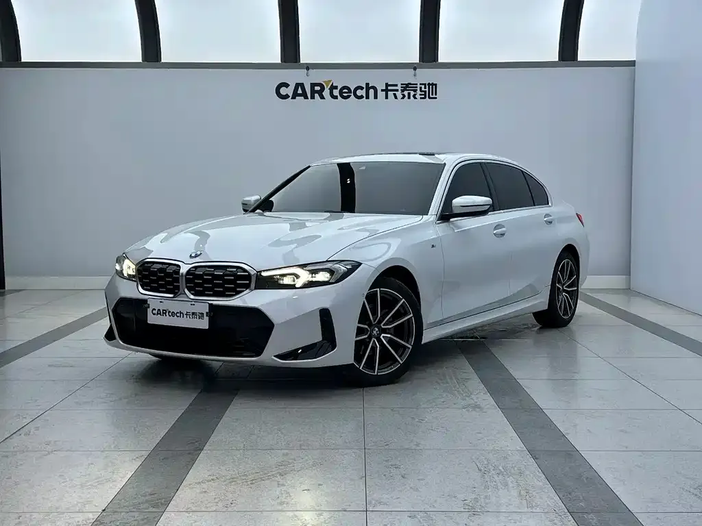 BMW 3 Series 2021 из CN, фото 1