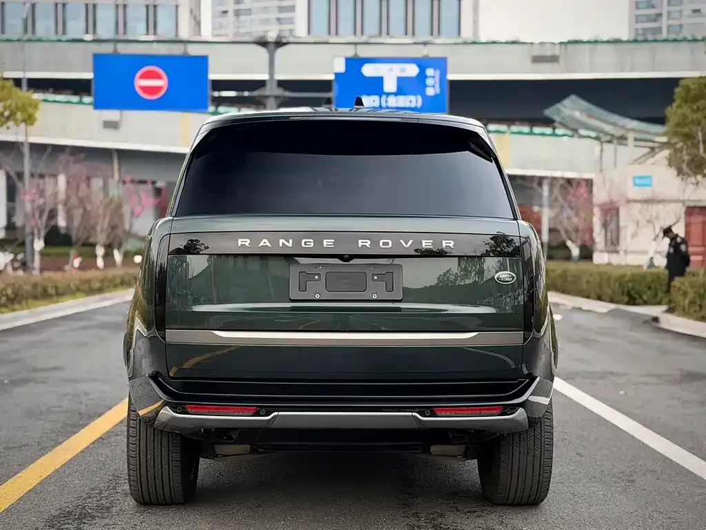 Land Rover Range Rover 2023 из CN, фото 2