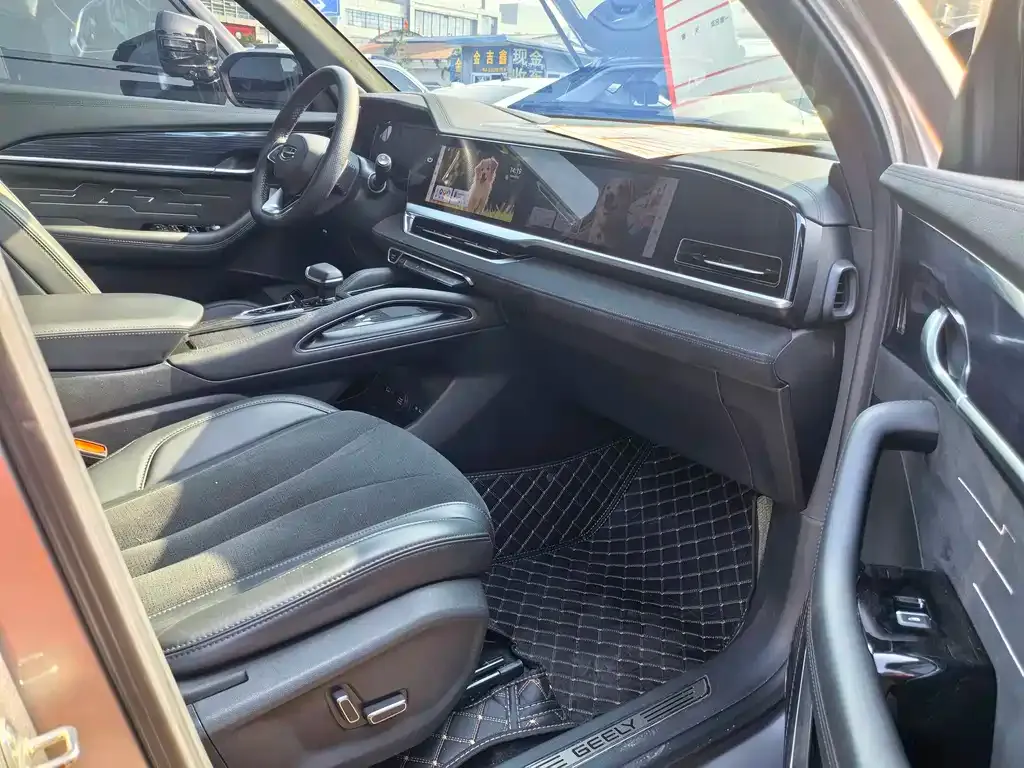 Geely Xingyue L 2024 из CN, фото 2