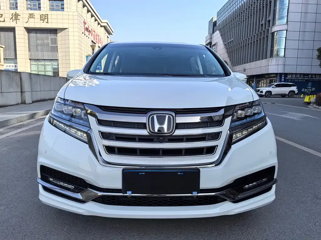 Honda Elysion 2021 из CN, фото 7