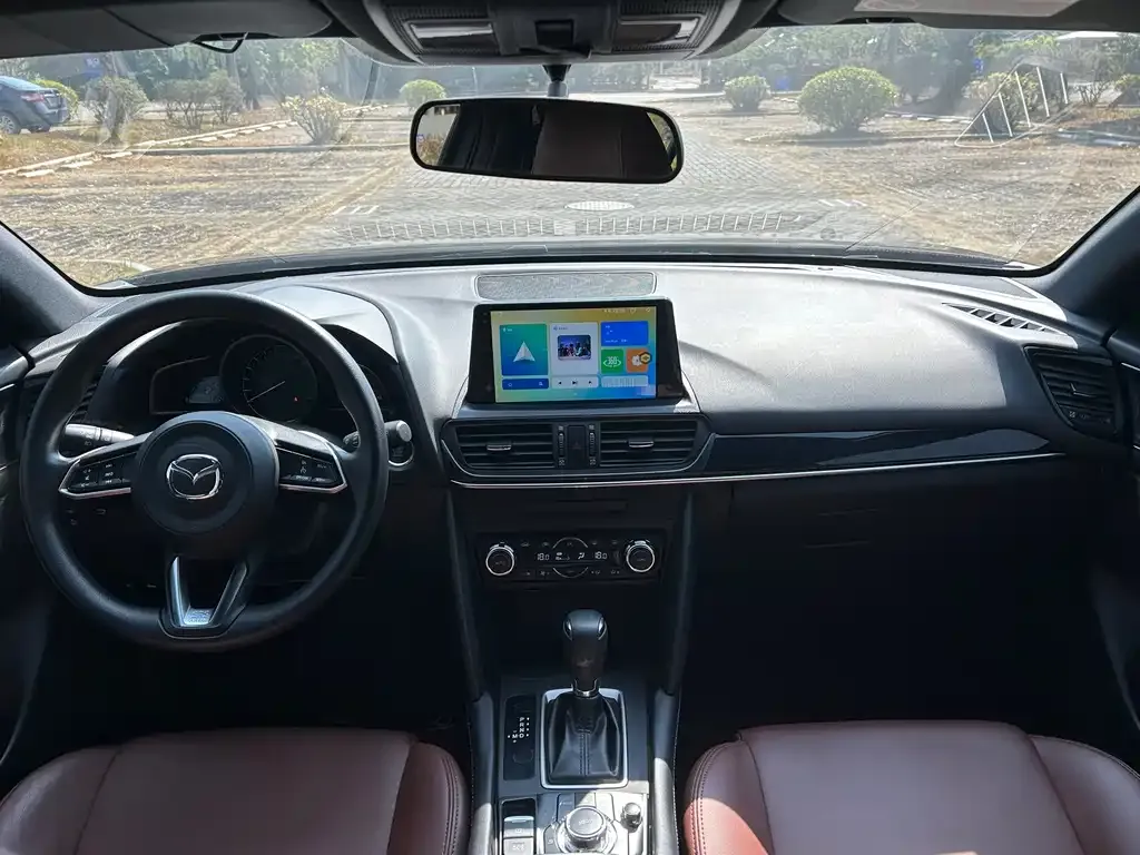 Mazda CX-4 2022 из CN, фото 2