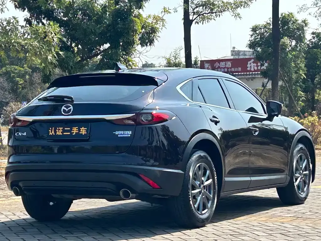 Mazda CX-4 2022 из CN, фото 9
