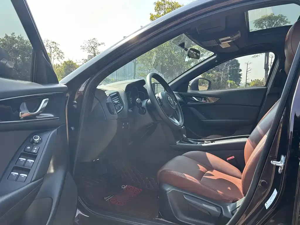 Mazda CX-4 2022 из CN, фото 4