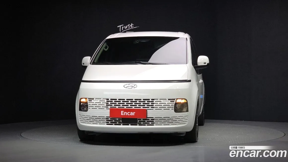 Hyundai Staria — фото 3