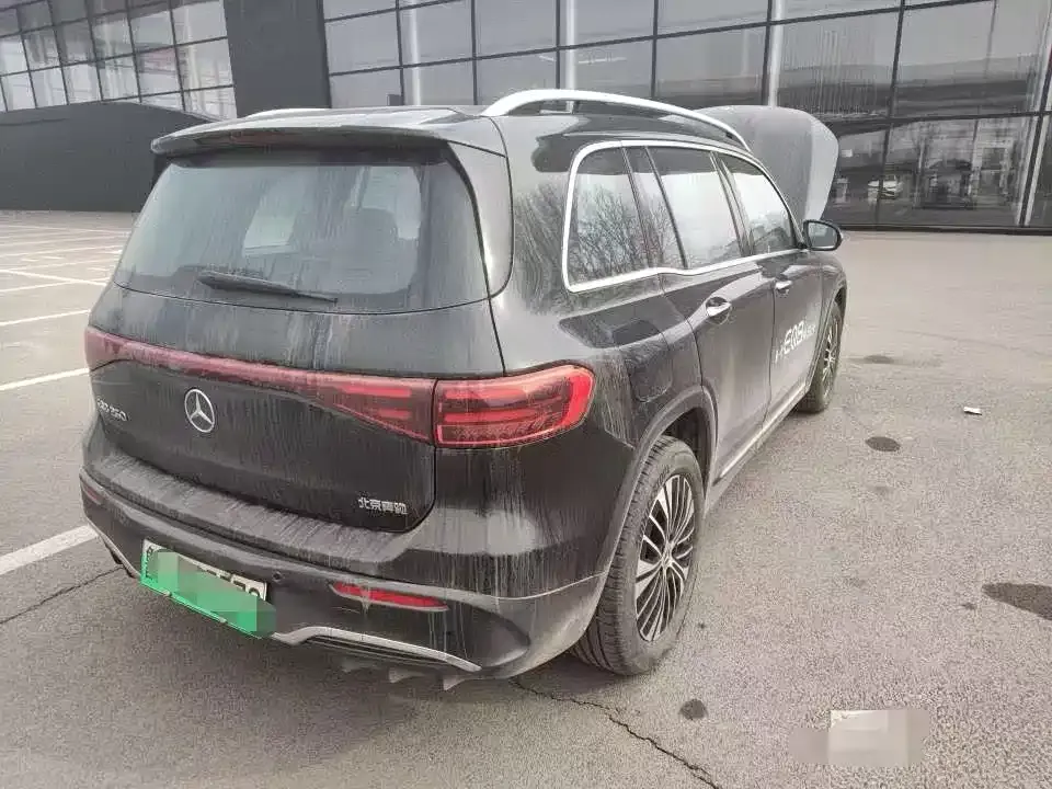 Mercedes-Benz EQB — фото 10