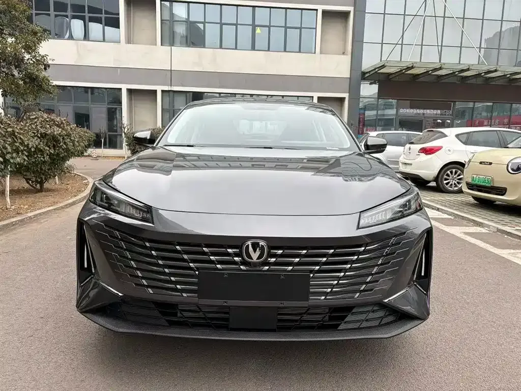Changan Eado PHEV 2026 из CN, фото 4