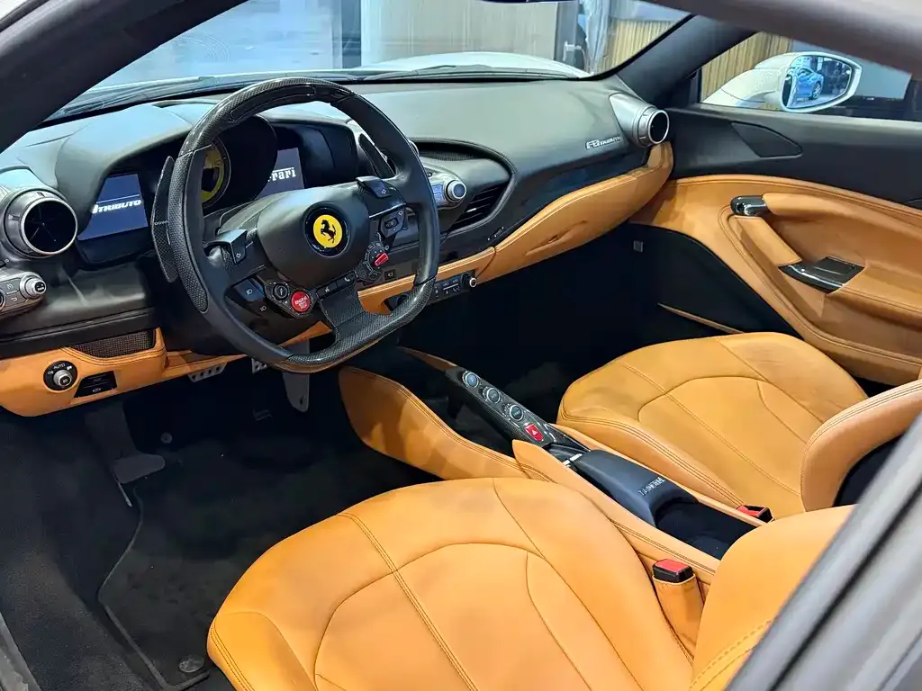 Ferrari F8 — фото 5
