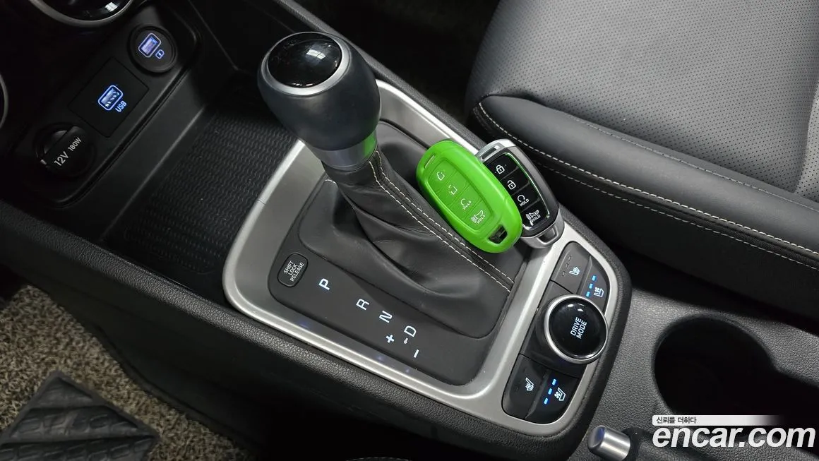 Hyundai Venue 2021 из KR, фото 9