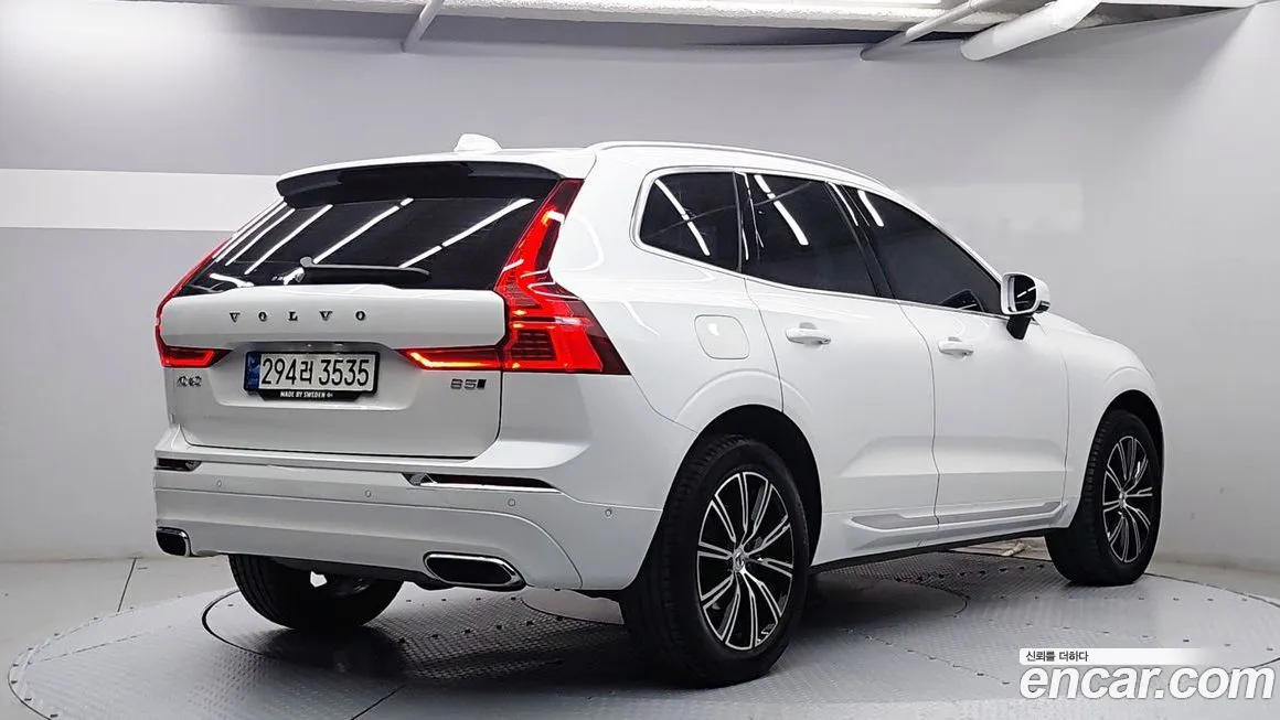 Volvo XC60 — фото 9