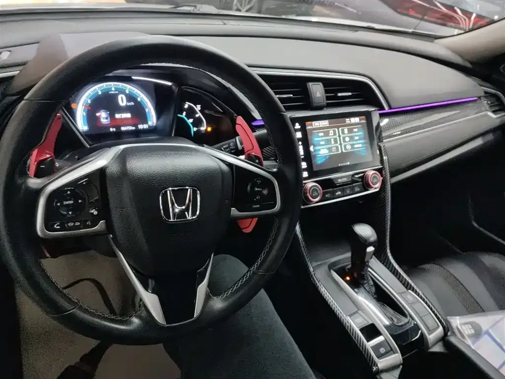 Honda Civic — фото 10