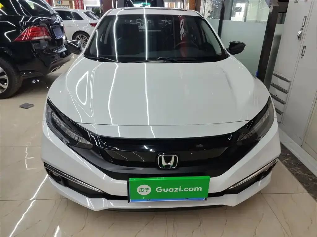 Honda Civic — фото 8