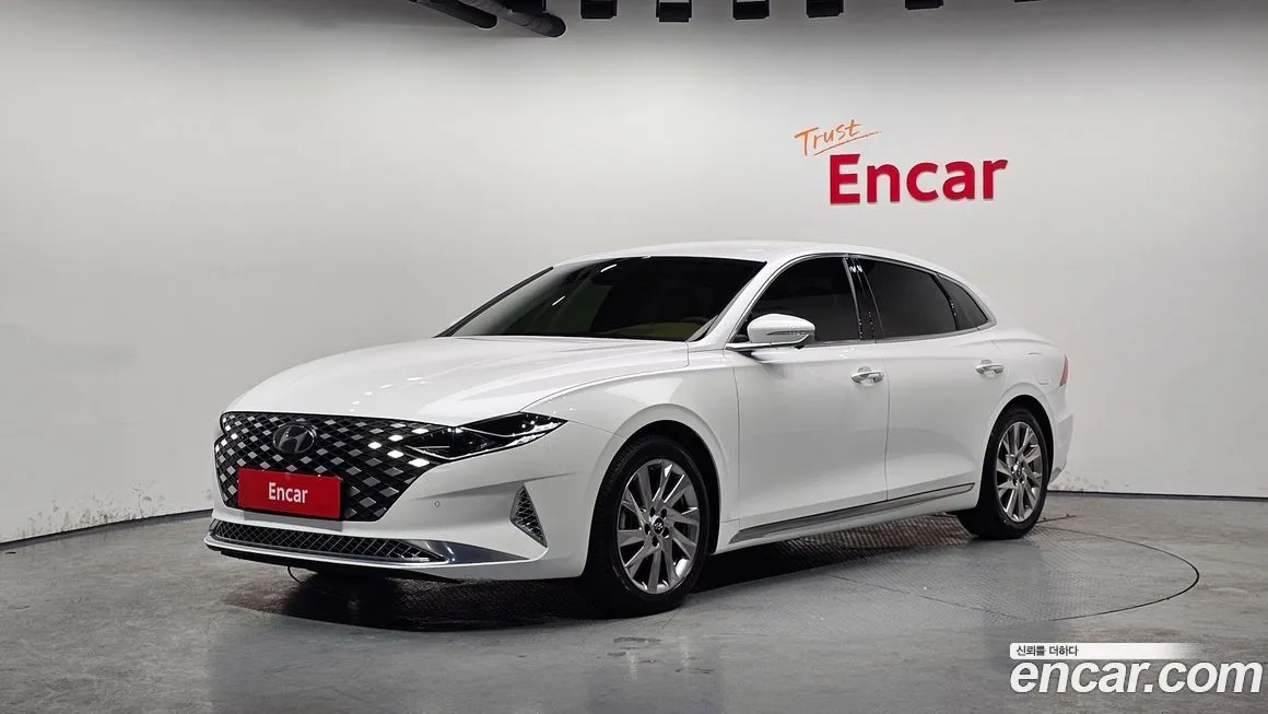 Hyundai Grandeur — фото 1