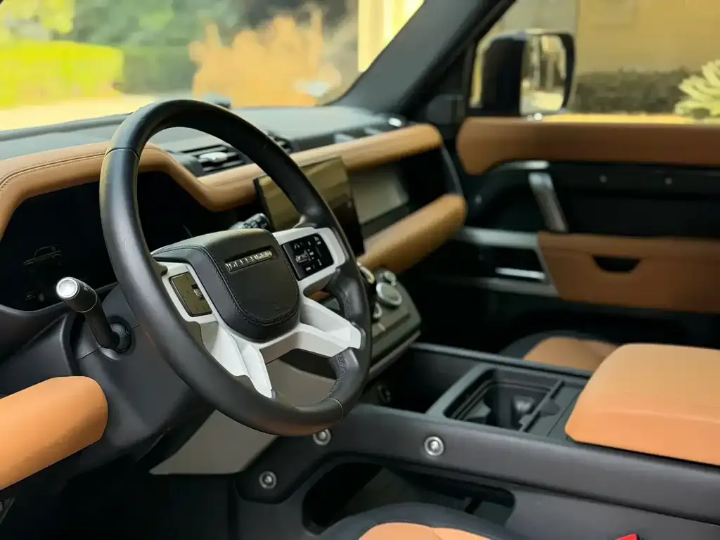 Land Rover Defender 2023 из CN, фото 3