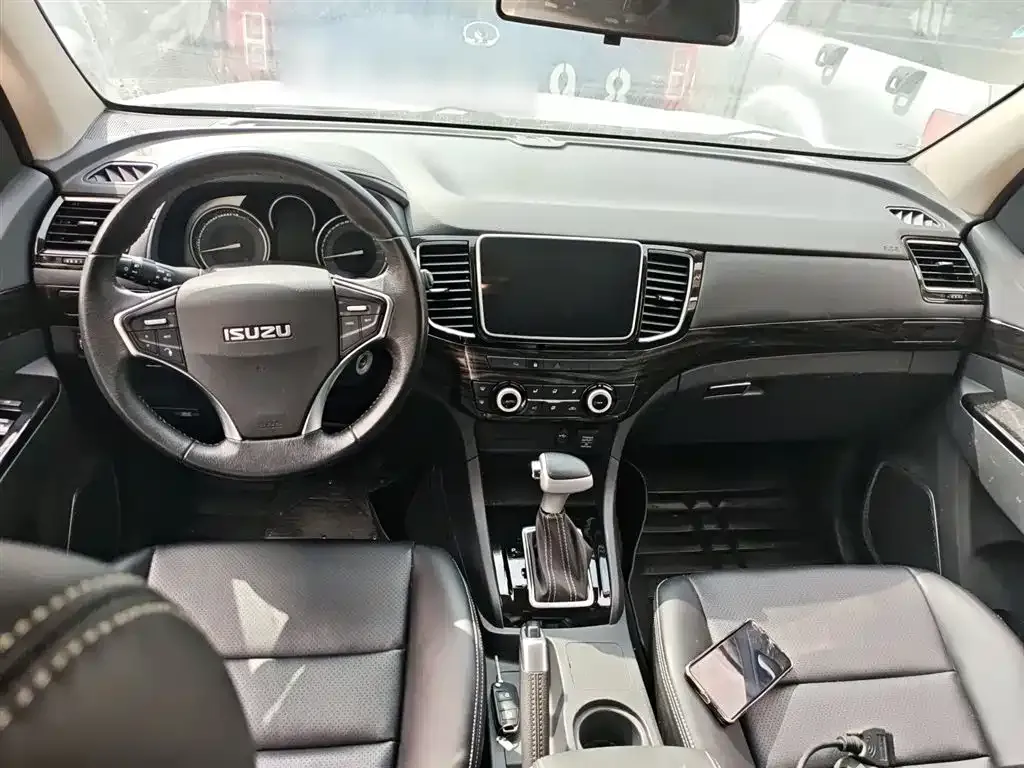Isuzu D-MAX 2021 из CN, фото 10