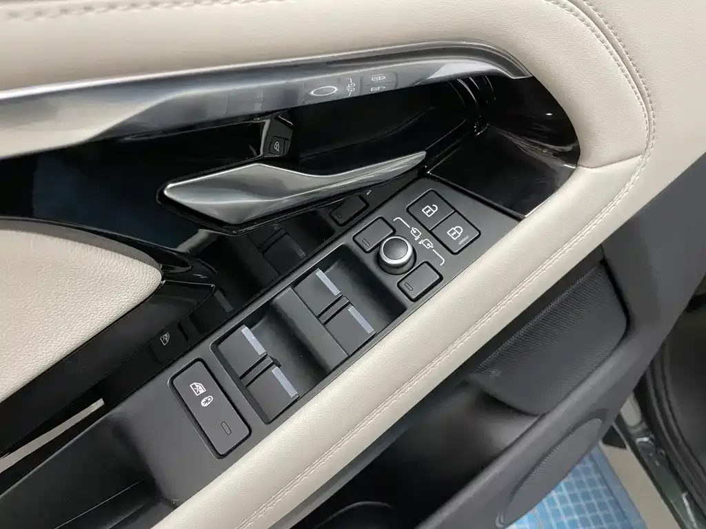 Land Rover Evoque — фото 4