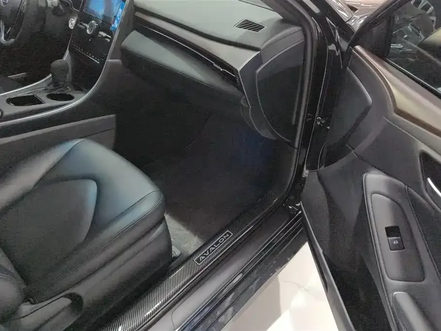 Toyota Avalon 2024 из CN, фото 2