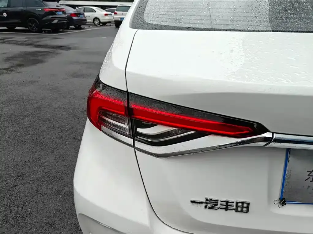 Toyota Corolla 2023 из CN, фото 5