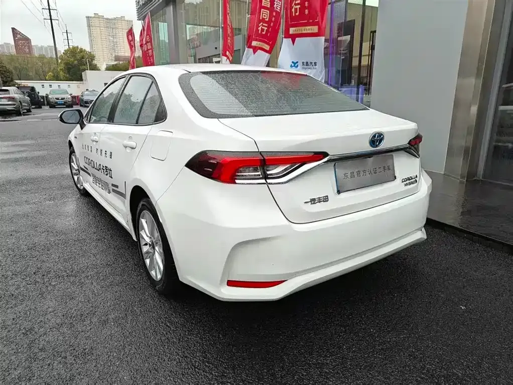 Toyota Corolla 2023 из CN, фото 2