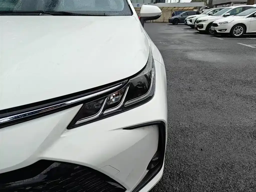 Toyota Corolla 2023 из CN, фото 8