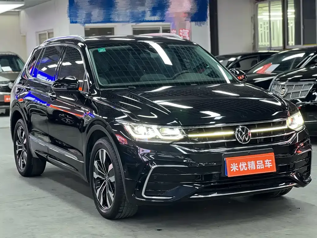 Volkswagen Tiguan L 2022 из CN, фото 2