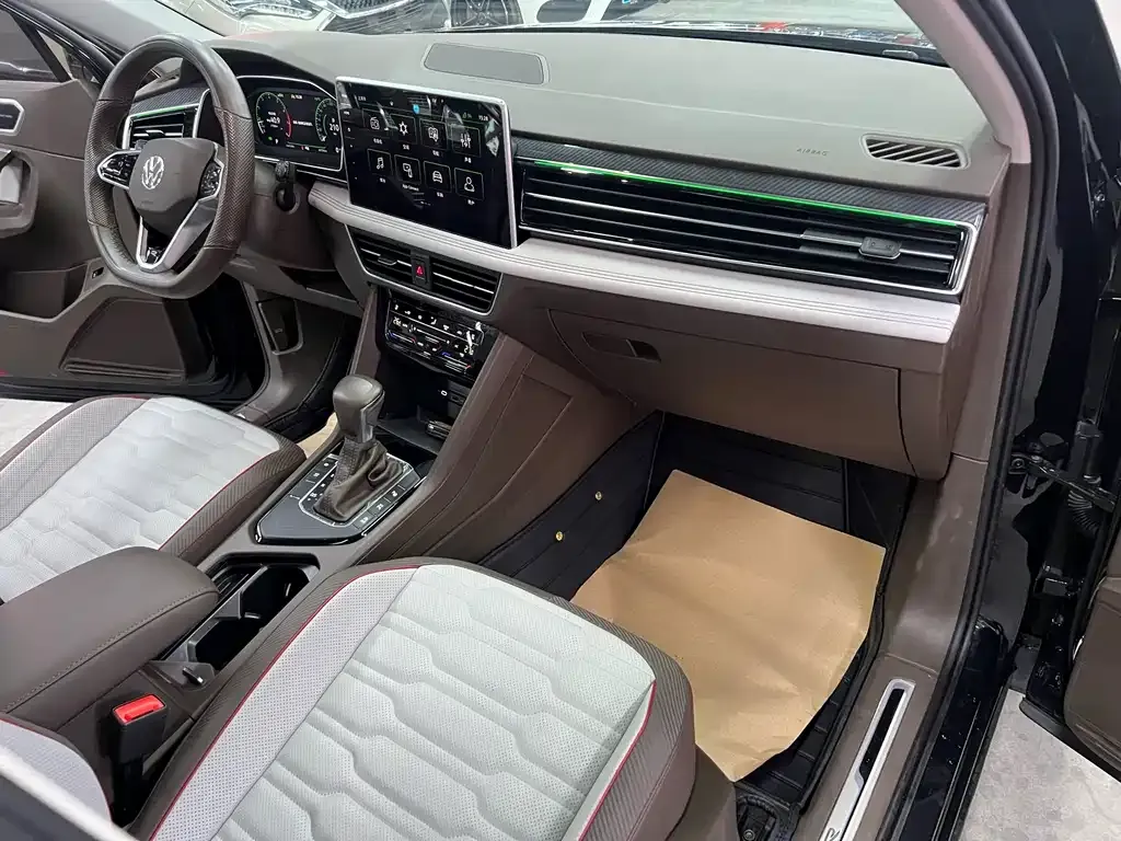 Volkswagen Tiguan L 2022 из CN, фото 5
