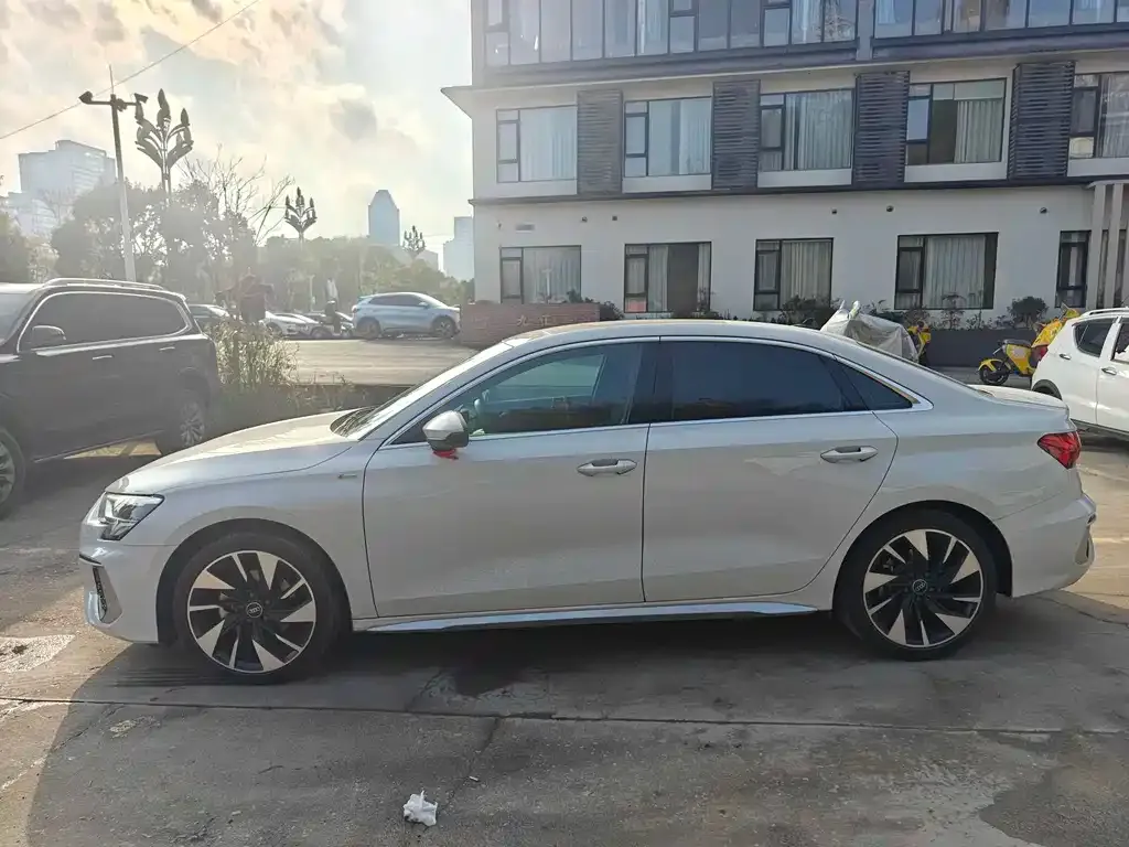 Audi A3 2022 из CN, фото 4