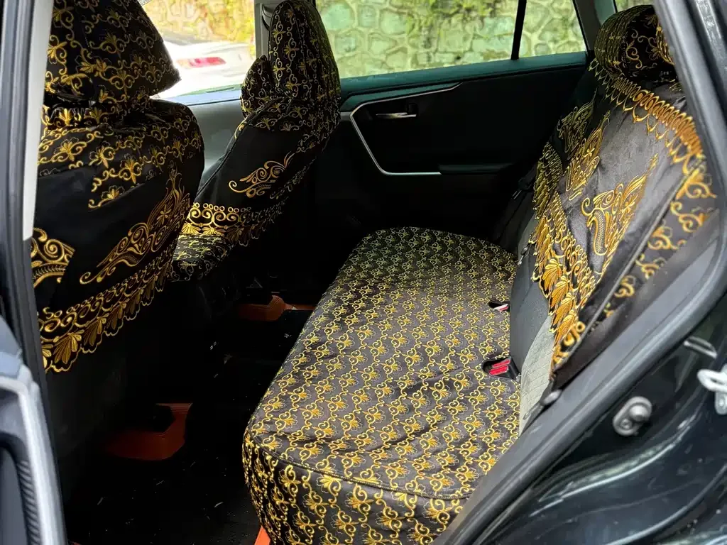 Toyota RAV4 2023 из CN, фото 7